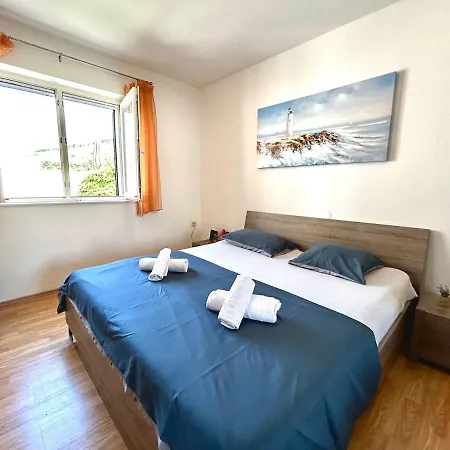 New! Sea View * Stanici